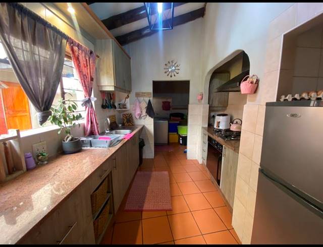 5 BEDROOM HOUSE FOR SALE IN BIRCH ACRES